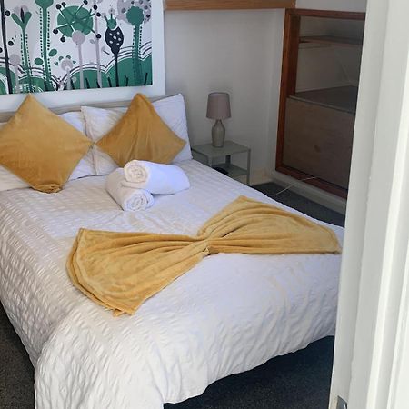 Wandsworth, South London Deluxe King Room 4 ภายนอก รูปภาพ