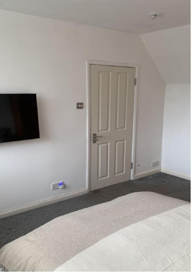 Wandsworth, South London Deluxe King Room 4 ภายนอก รูปภาพ
